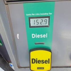 $ 1.529 = € 0.95