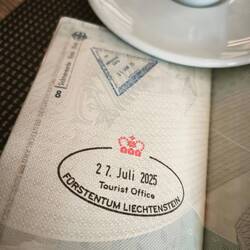 3 Franken... Etwas mehr als 3 Euro für diesen Stempel 😜🤦🏼🤦🏼