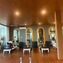 Reformer Pilates Class