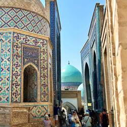 Ein Traum in Blau: die Gräberstadt Schah-i Zinda