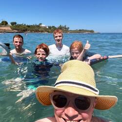Swimming gingers (oui, je nage avec mon chapeau de paille 😂)
