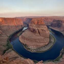 Sonnenaufgang am Horseshoe Bend