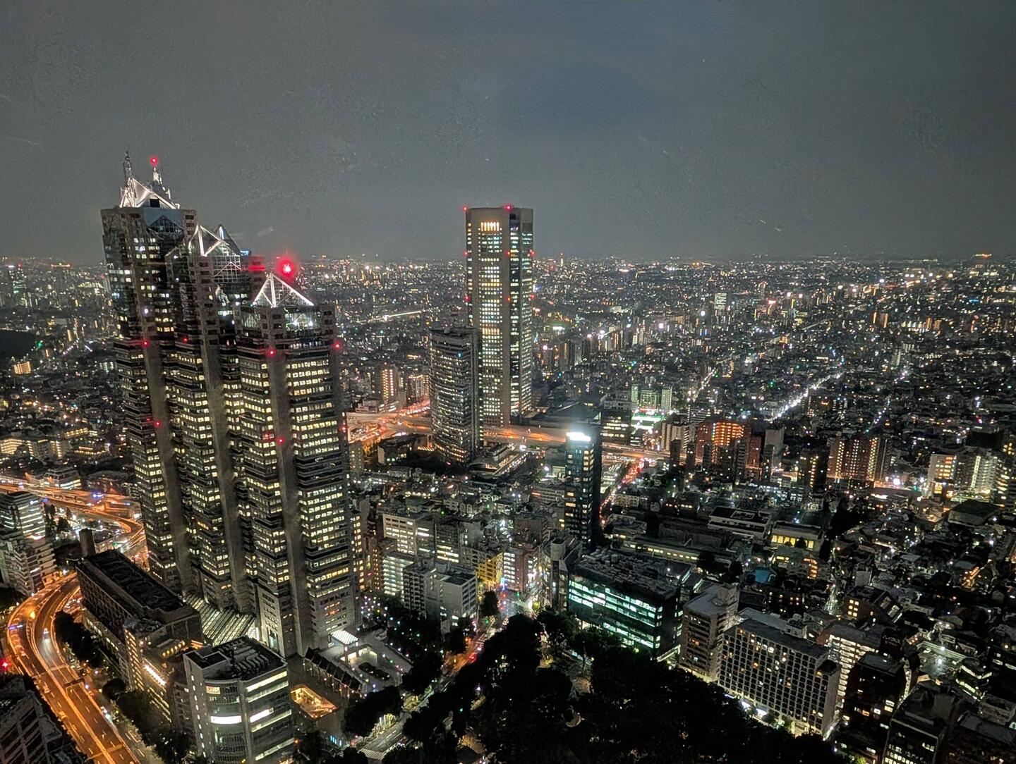 Tokyo by night 🌃