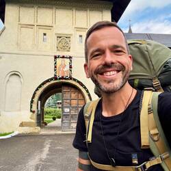 Der offizielle Startpunkt vom Fernwanderweg befindet sich beim Kloster Putna.