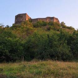 Burg Manavi