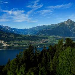 Its pyramid-like shape makes Niesen (far right) one of the famous peaks of the region.