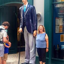 Il Gigante e la bambina...🤣