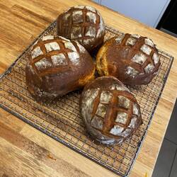 Rägewätter-Burebrot