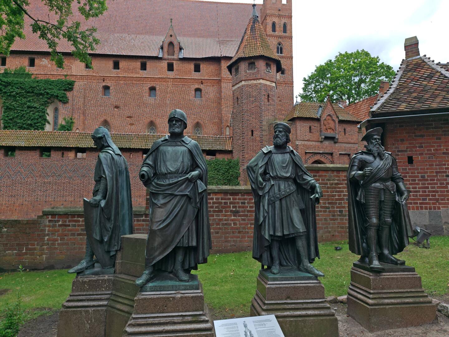 4 berühmte Großmeister aus dem 13.-15. Jh.