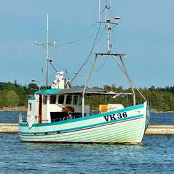 Sehr schön renovierte Fischkutter als Wohnboote.