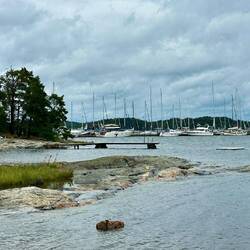 Die Eiszeit hat überall seine Granitfelsen hinterlassen.