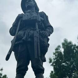 Digger statue at Bullecourt
