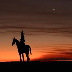 The ringer with fingernail moon