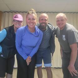 Die Geschwister Leslie und Lee sind immer für einen schönen Abend und gute Gespräche zu haben