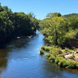 ... over the Rio Tambre