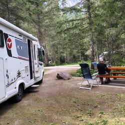 Unser Übernachtungsplatz liegt am Fraser River, der campground gegenüber liegt am Robson River