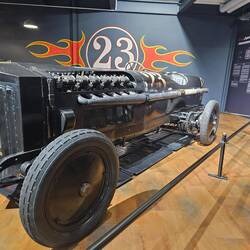 Brutus: 47l, 750 PS, BMW-Flugmotor