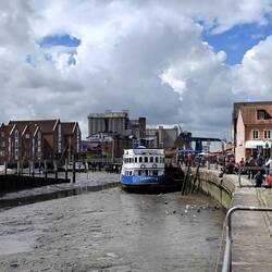 Husumer Hafen und wieder kein Wasser 😉