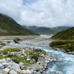 Silvretta Stausee von der anderen Seite - ganz dahinten sind wir am Sonntag gestartet