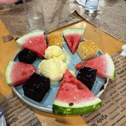 La tradition, le dessert offert par la maison (alors que t'as plus faim)