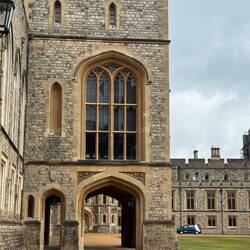 Carriages used to drop off the King / Queen here.