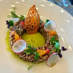 Quinoa Salat (30€) im Nobelhotel