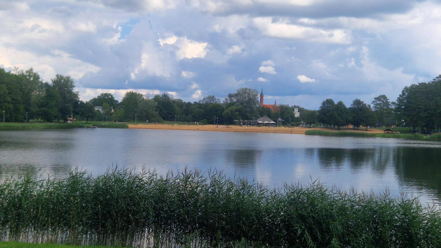 Schöne Seen mit Badestrand