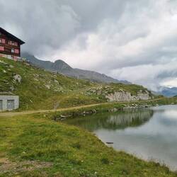 ... zum Pfitscherjochhaus 2261 m