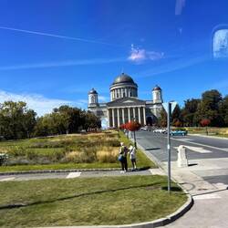 Basílica is growing on us.