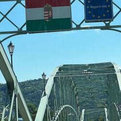 On the Maria bridge back to Hungary
