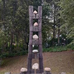 Der Park von Skrunda, malerisch am Flussufer