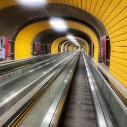 Genug gewandert – die letzten Meter gehts auf der Rolltreppe rauf ins Dorf Ischgl