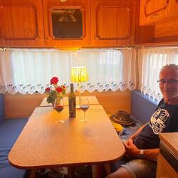 Noch ein letzter Abend im alten Wohnwagen.
