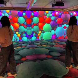 Bällebad für Erwachsene