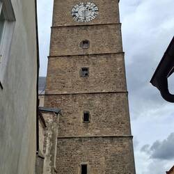 Ziemlich hoher Stadtturm