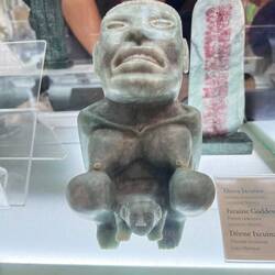 Jade statue - Ixcuine goddess
