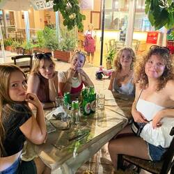 I tried to coach mum on my trademark over the shoulder look. Allegra did it tho. Mum didn't.