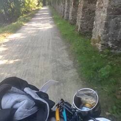 De retour sur le chemin de halage qui longe la Mayenne