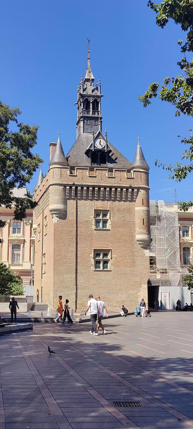 Der Donjon aus dem 16. Jh.