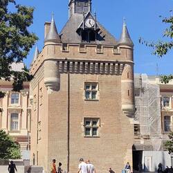 Der Donjon aus dem 16. Jh.