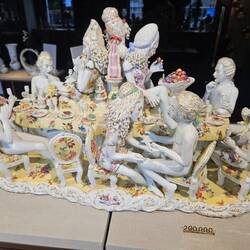 Porzellan mit Humor und Sarkasmus