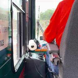 The story of the Waving Girl, according to driver Ruben