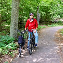 Einer muss mein Fahrrad halten, wenn ich Bilder mache ;-).