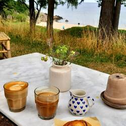 Kaffeepause an der Sandkås Strandbar
