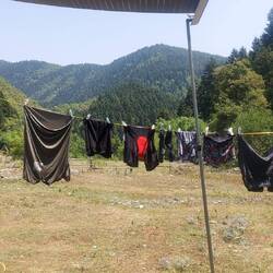 Tagsdarauf Waschtag und Materialpflege.