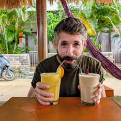 Finally fruit shakes again 🍌🥭