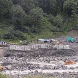 So sehen die gabionenwände nach mehreren bergstürzen aus, viele weitere werden folgen