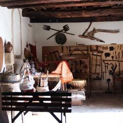 Un petit musée de brol et de tout.