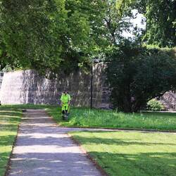 Von nichts kommt nichts. Die Stadt wird gerade für das jährliche Stadtfest aufgehübscht.