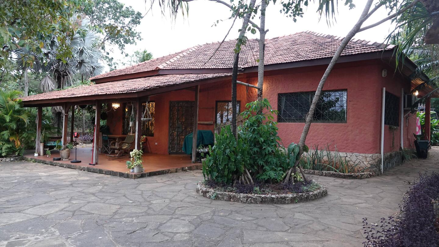 Annes Villa ....